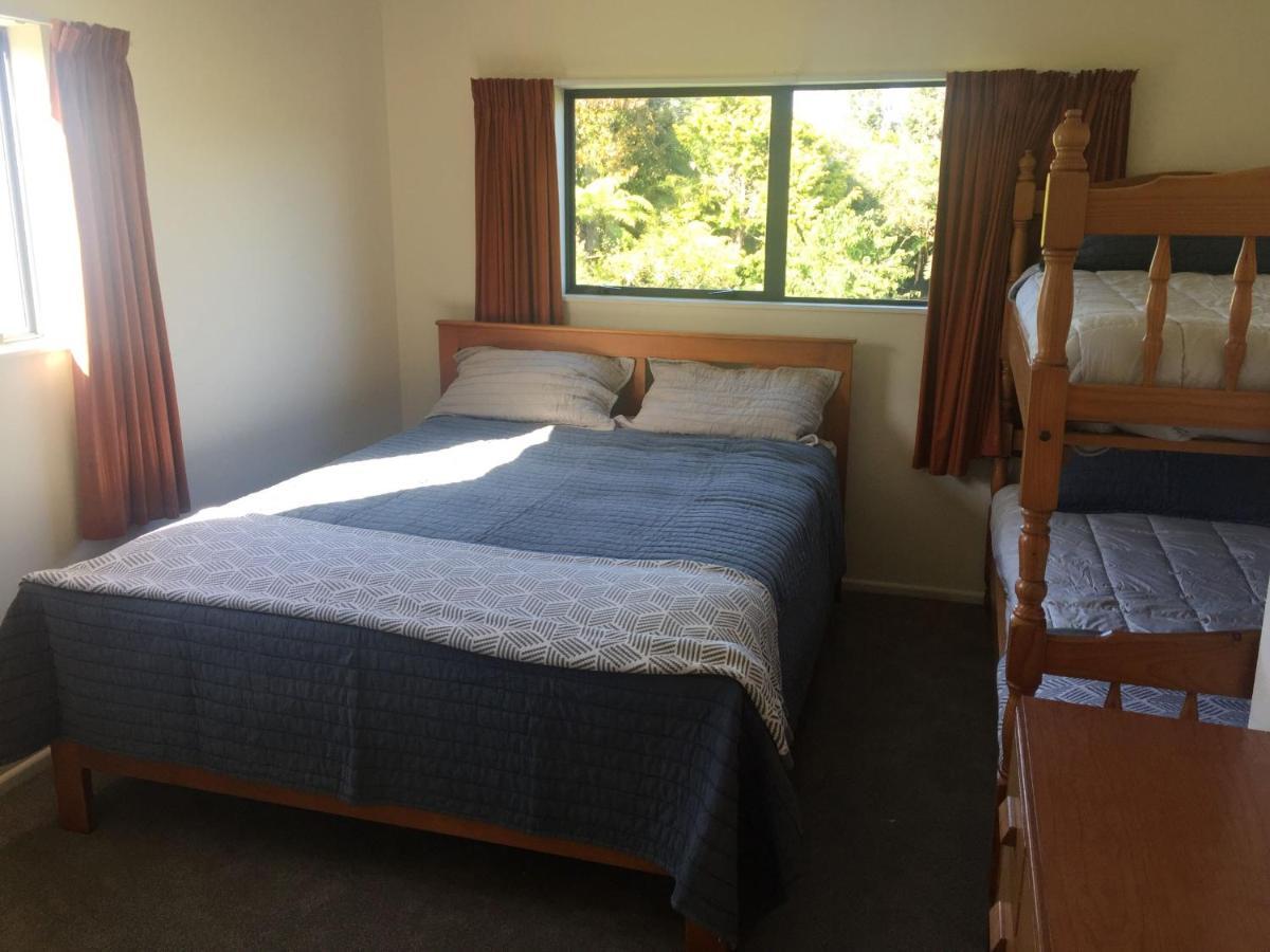 Raglan Family Beach Retreat - 2 Bedrooms - With Wifi Exterior photo
