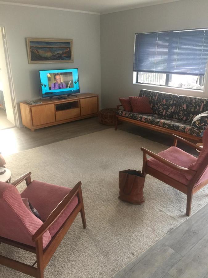 Raglan Family Beach Retreat - 2 Bedrooms - With Wifi Exterior photo